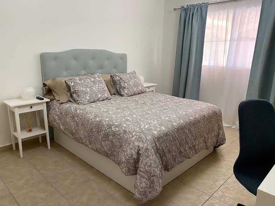 Comfortable Family House With Pool And Jacuzzi コスタ・デ・アンティグア エクステリア 写真