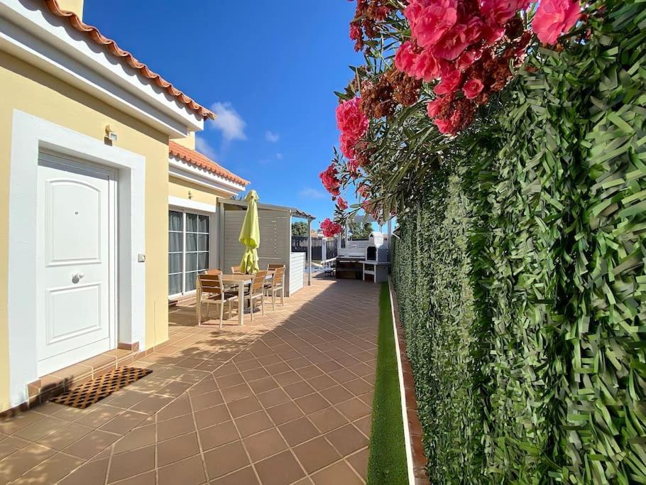 Comfortable Family House With Pool And Jacuzzi コスタ・デ・アンティグア エクステリア 写真